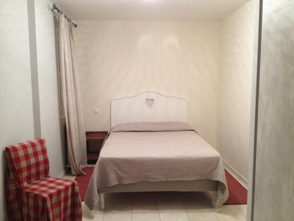 Logis Du Comte Bed & Breakfast Suze-la-Rousse Luaran gambar