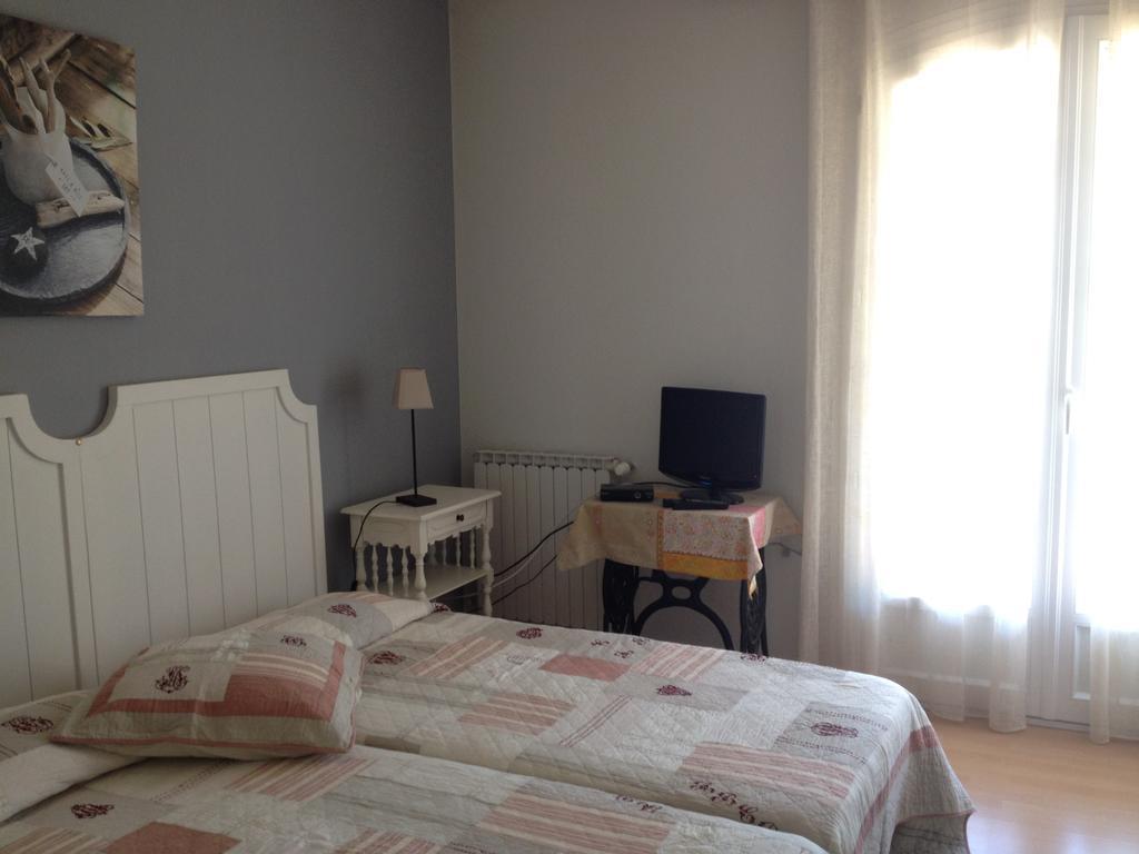Logis Du Comte Bed & Breakfast Suze-la-Rousse Luaran gambar