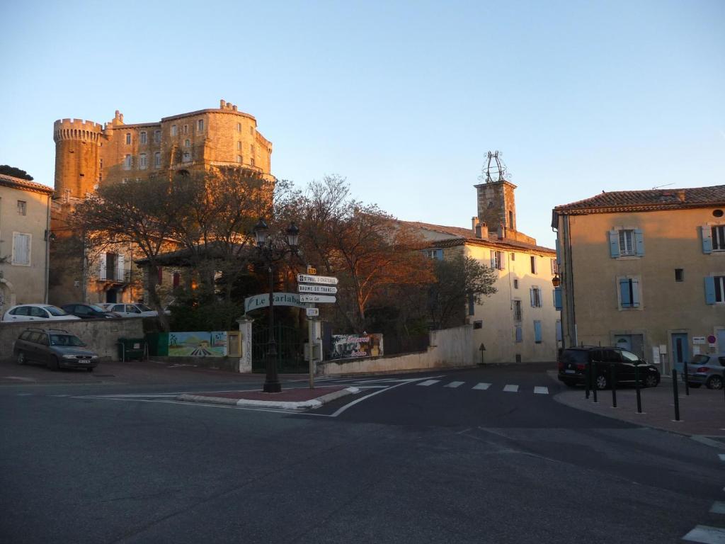 Logis Du Comte Bed & Breakfast Suze-la-Rousse Luaran gambar